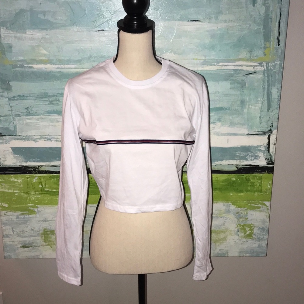 Long sleeve crop top